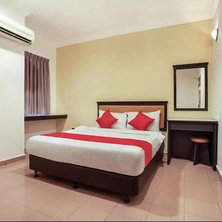 Hotel Home 88 Teluk Intan Kültér fotó
