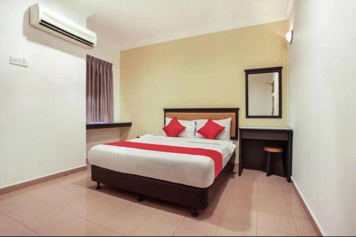 Hotel Home 88 Teluk Intan Kültér fotó