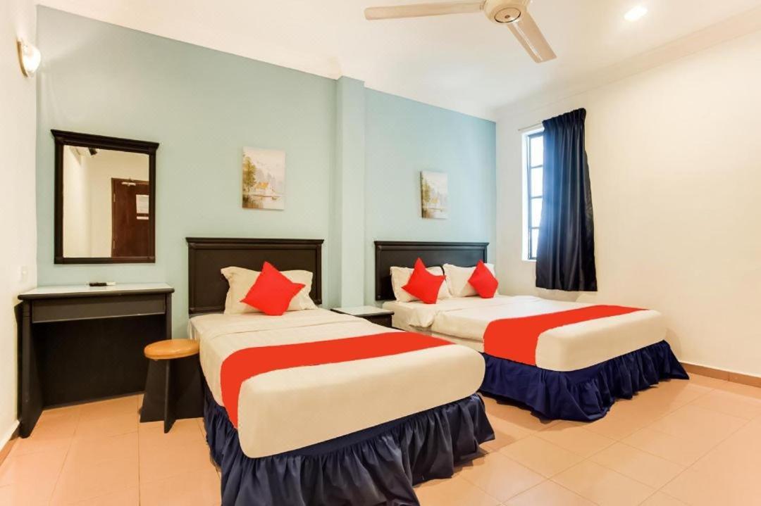 Hotel Home 88 Teluk Intan Kültér fotó