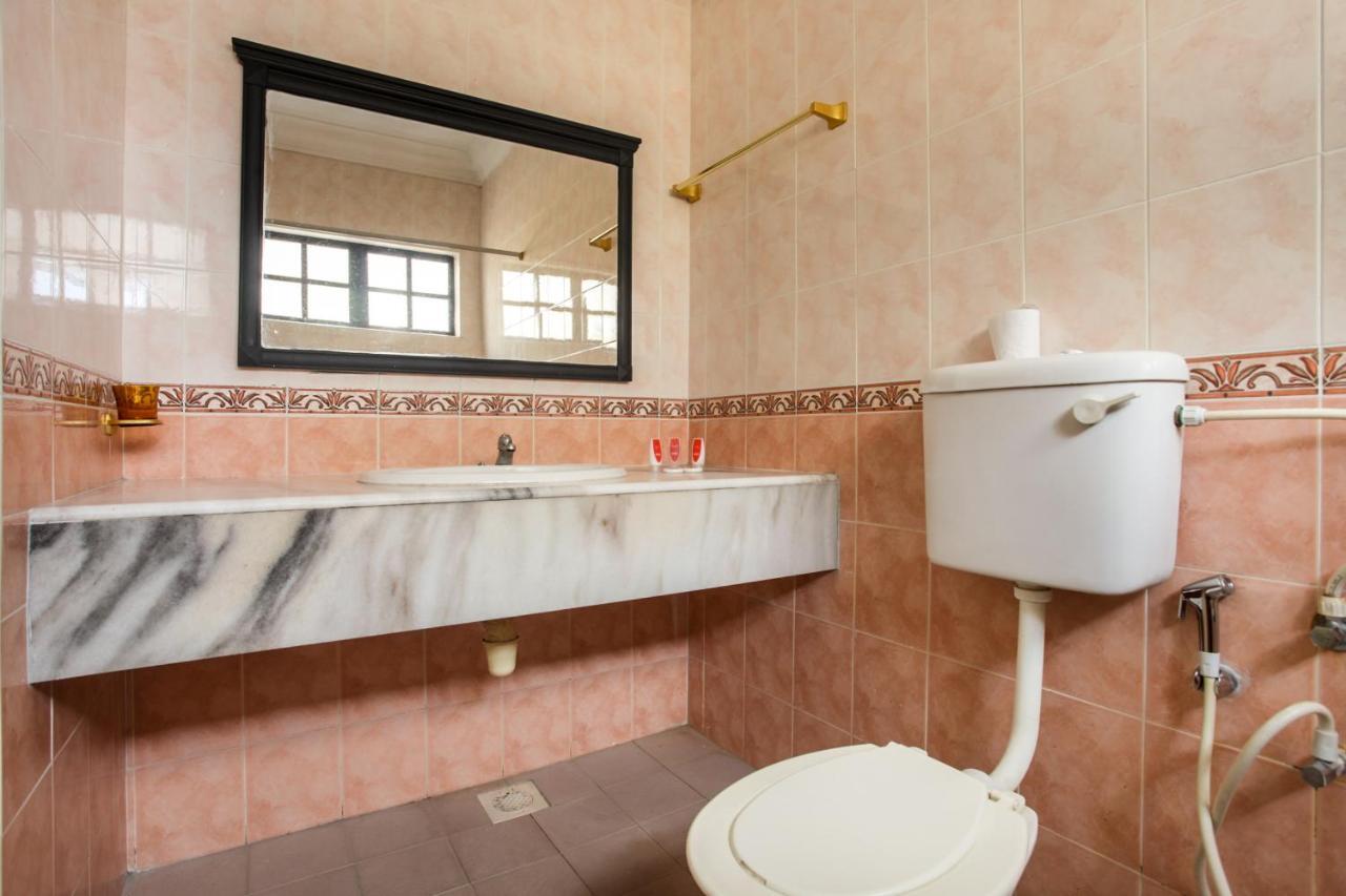 Hotel Home 88 Teluk Intan Kültér fotó